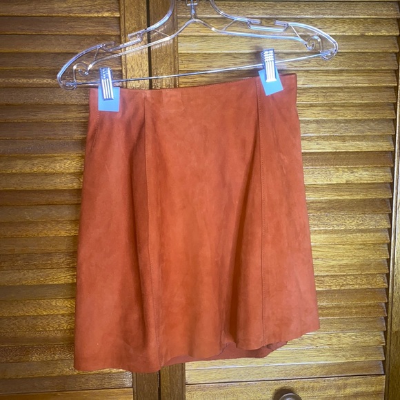 Theory Irenah Metises Lamb Suede Mini Skirt Orange Pale Marmalade 🍁 - Picture 1 of 4